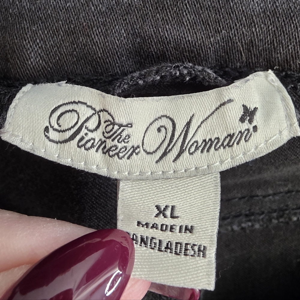 The Pioneer Woman Size 16 XL Black Embroidered Bootcut Pull-On Jeans 3342-CB - Picture 7 of 16